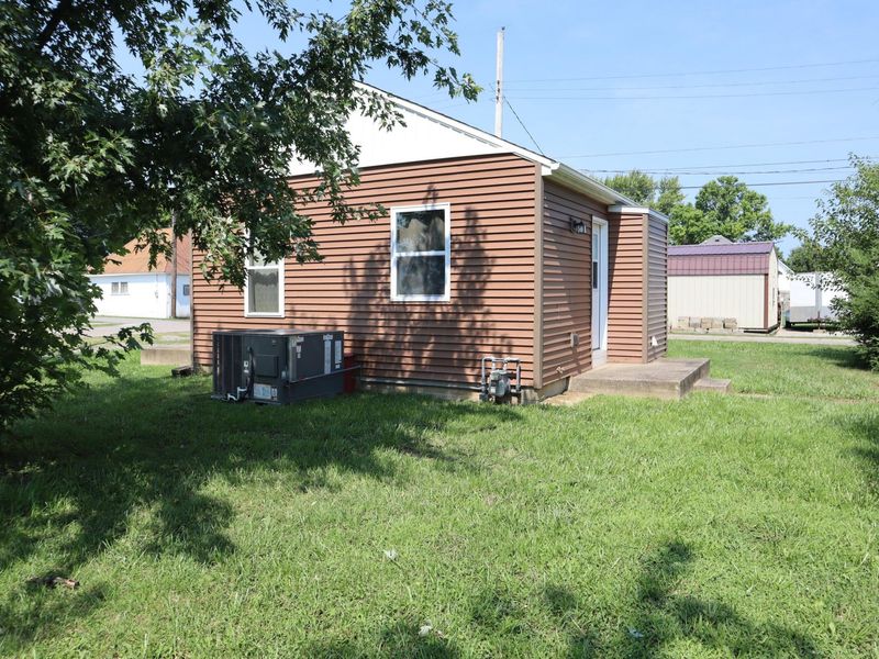504 Peabody Avenue , Washington Court House, OH 43160 Photo 2