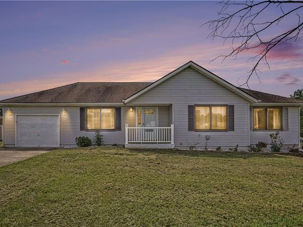 31455 Lyman Lane, Excelsior Springs, MO 64024