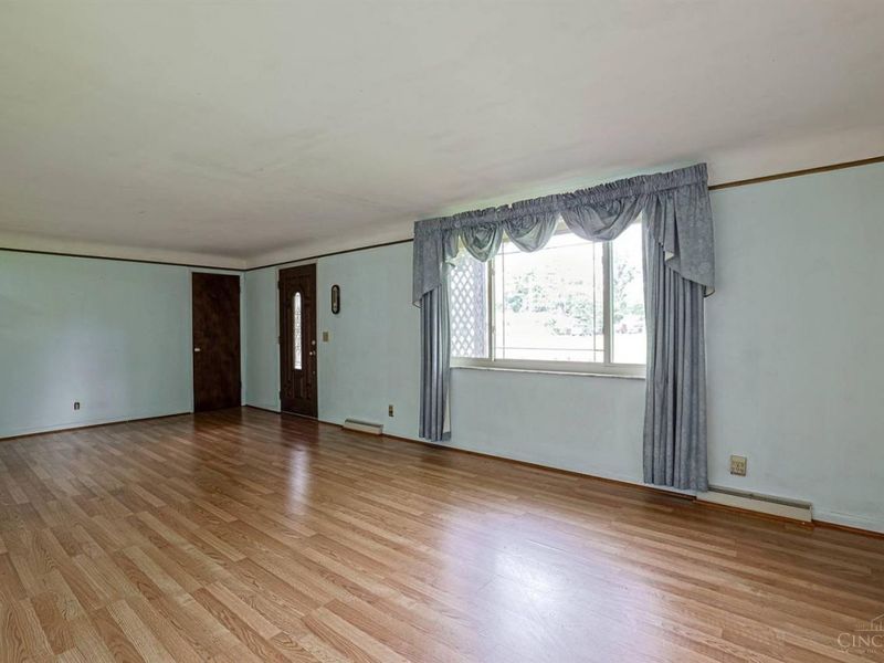 5522 Garrett Drive, Miami Township, OH 45150 Photo 6