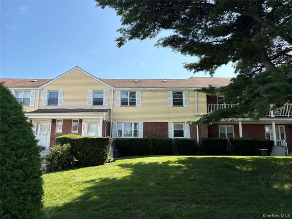 67-71 Cloverdale Lane, Unit 148, Oakland Gardens, NY 11364