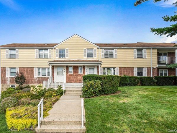 67-71 Cloverdale Lane, Unit 148, Oakland Gardens, NY 11364