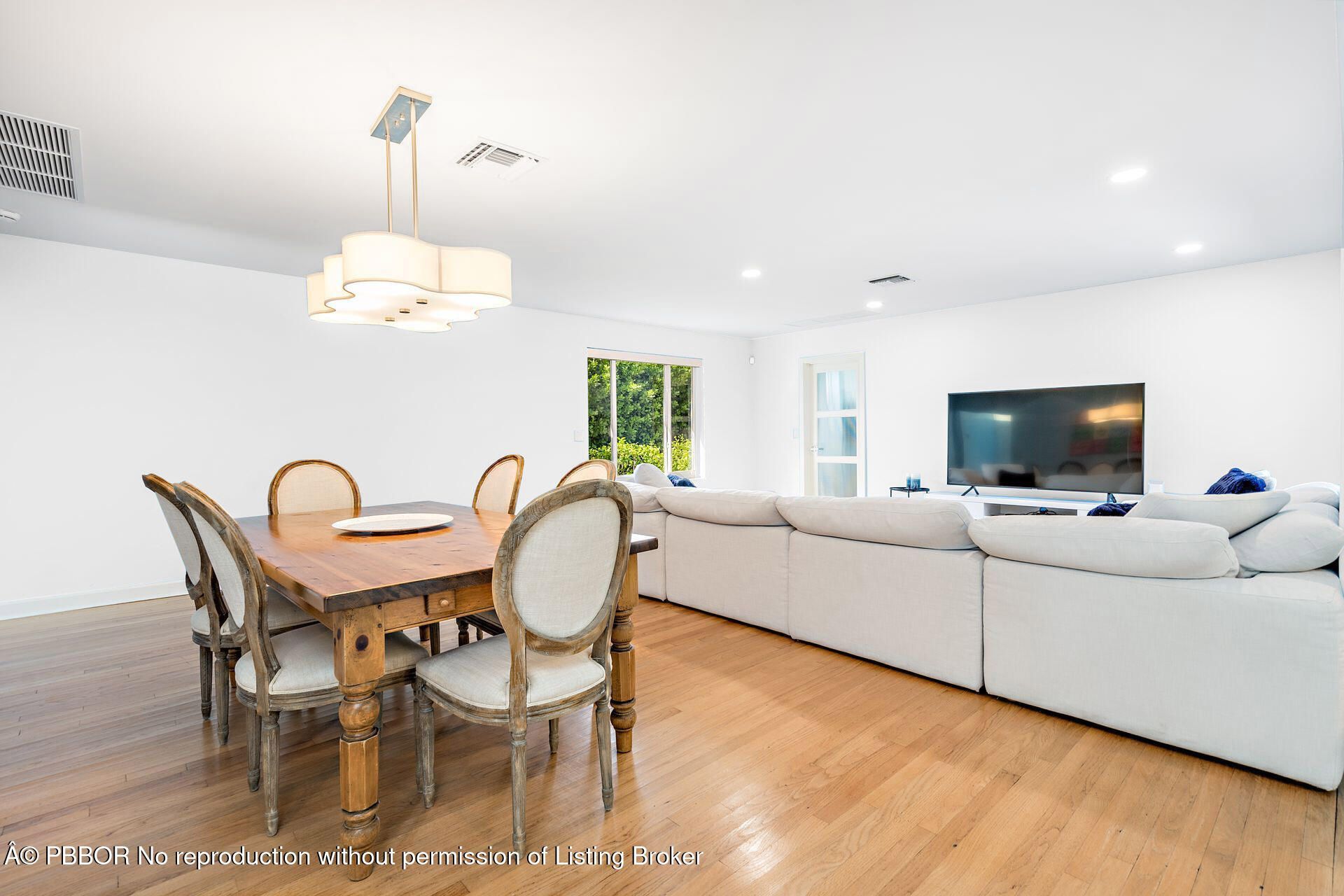157 Worth Court N, West Palm Beach, FL 33405 Photo