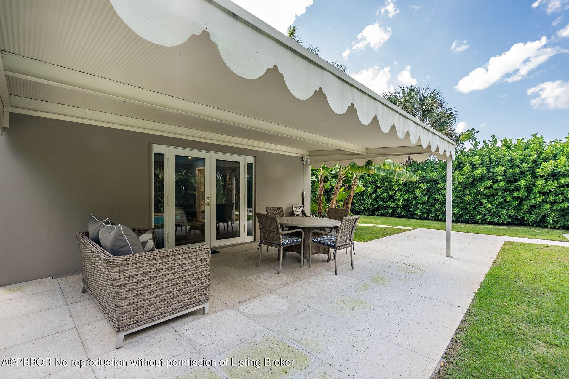 157 Worth Court N, West Palm Beach, FL 33405 Photo