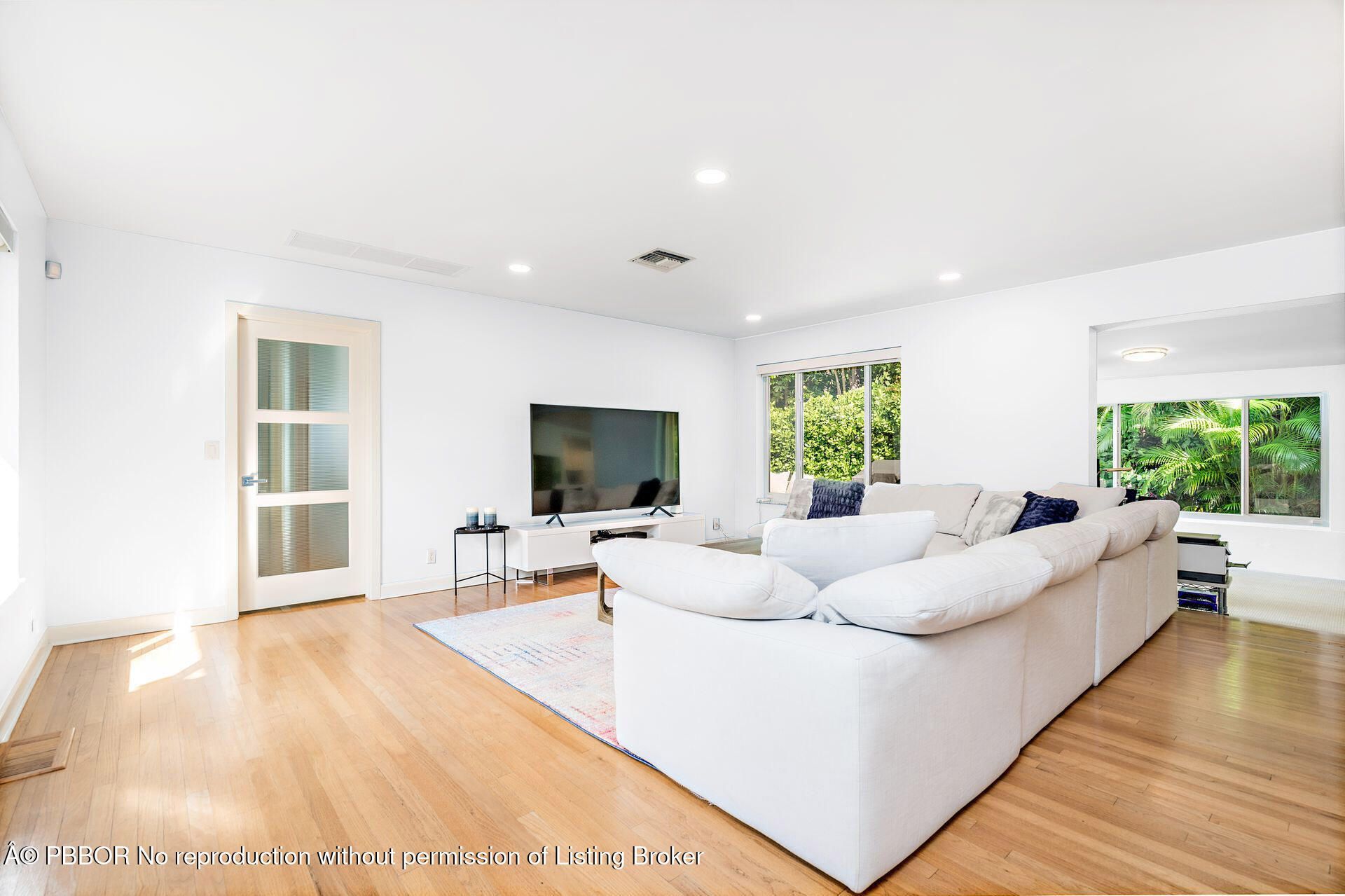 157 Worth Court N, West Palm Beach, FL 33405 Photo