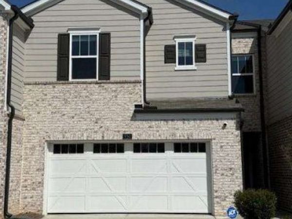 950 Sunny Lake Drive, Lawrenceville, GA 30043
