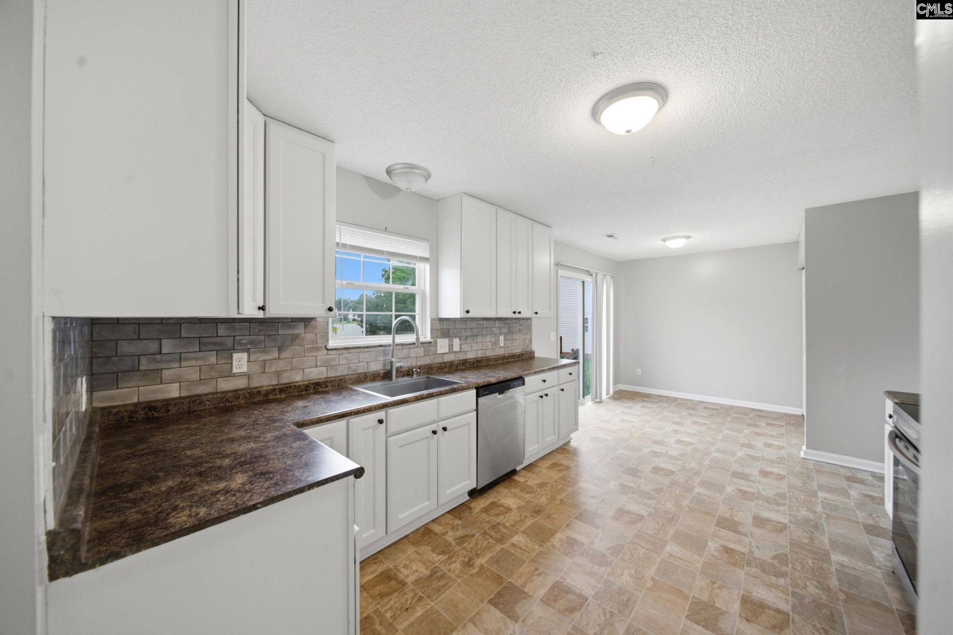 305 Cutter Court  Photo 10
