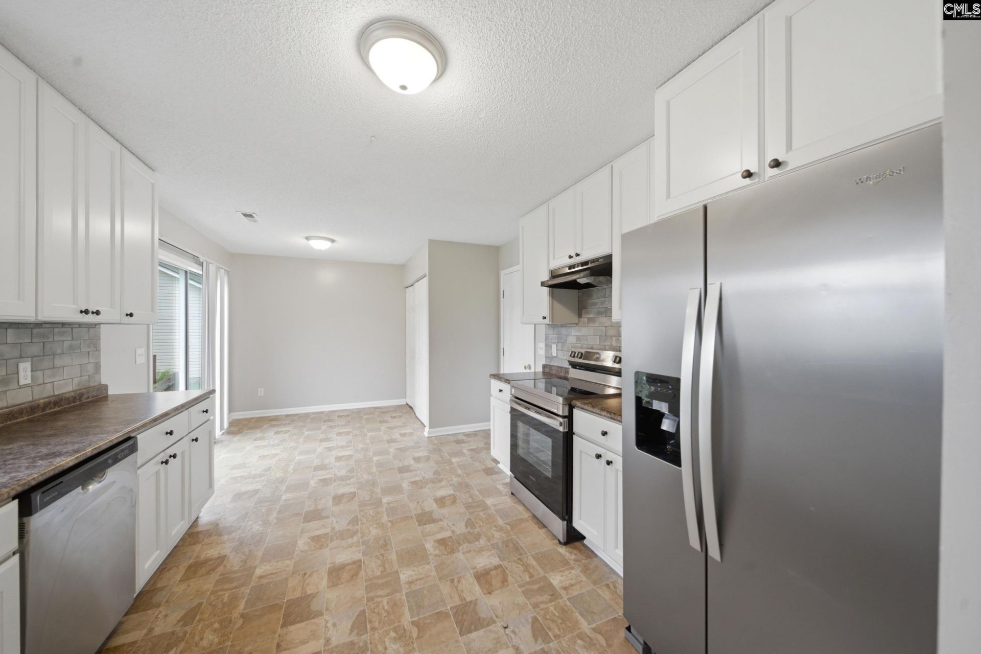 305 Cutter Court  Photo 12