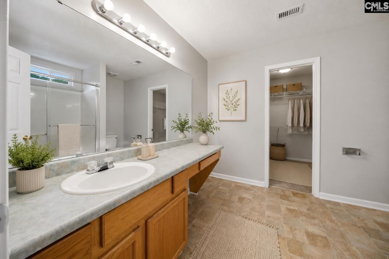 305 Cutter Court  Photo 20