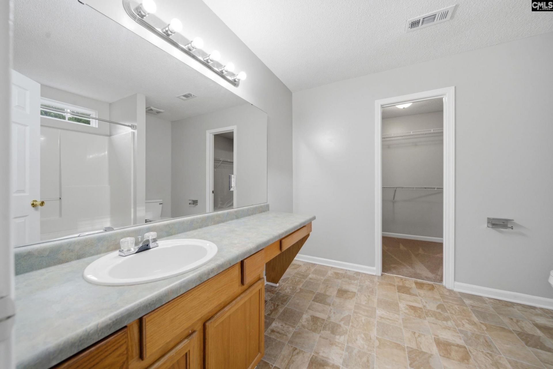 305 Cutter Court  Photo 21