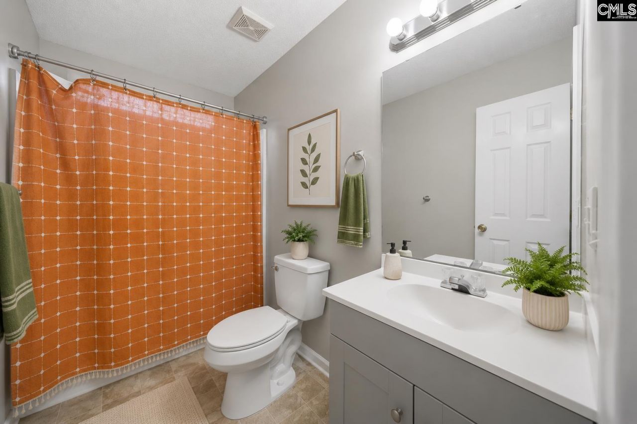305 Cutter Court  Photo 26