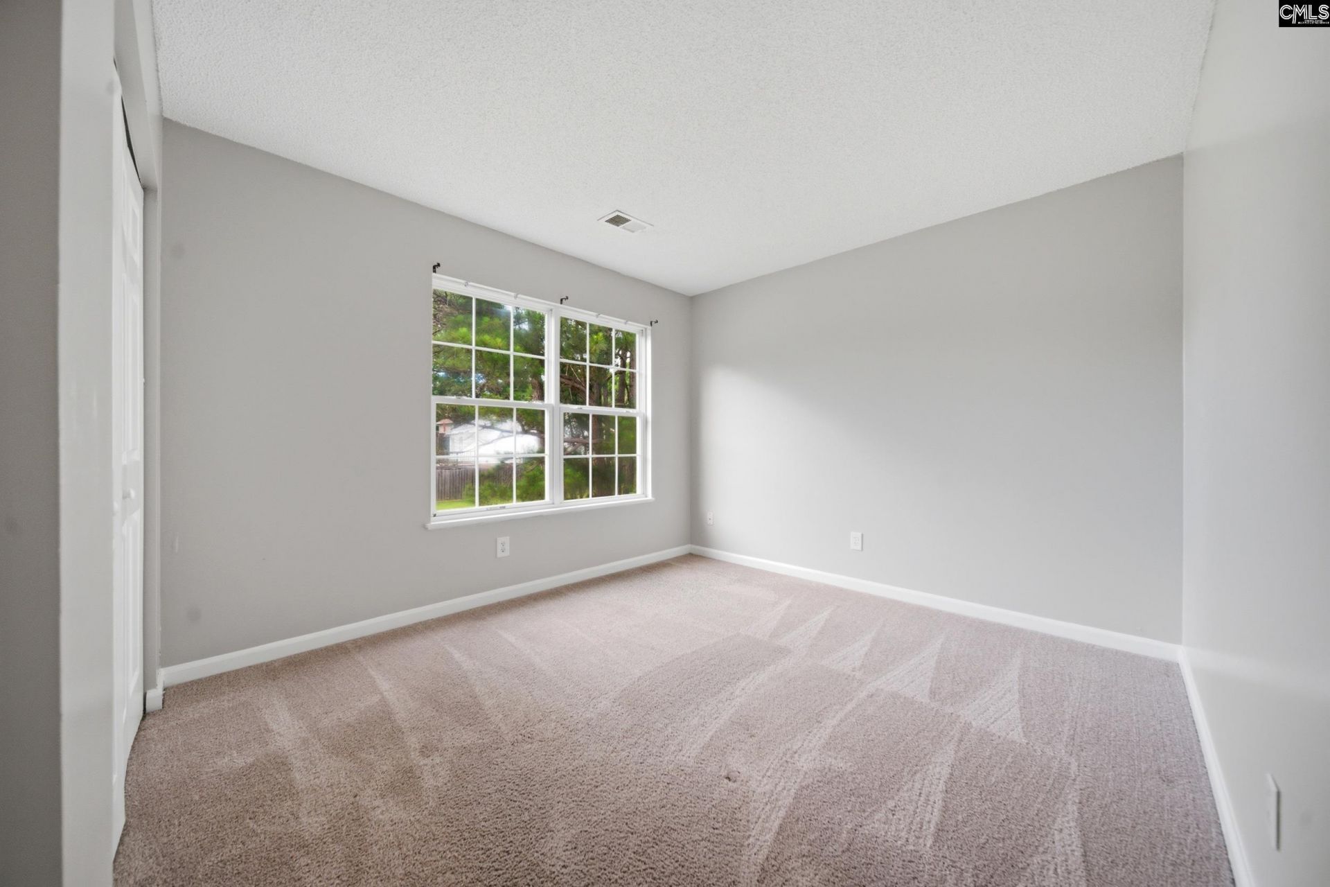 305 Cutter Court  Photo 28