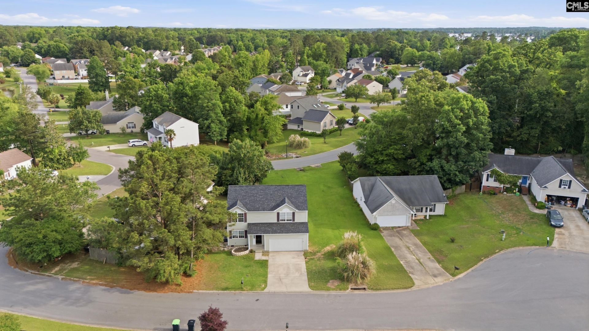 305 Cutter Court  Photo 32