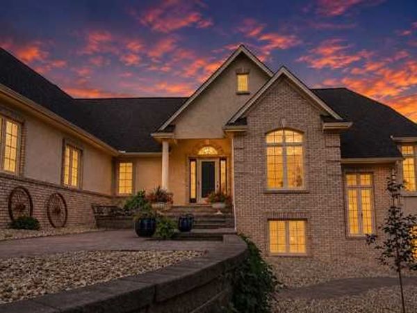 22420 Wagon Wheel Trail , Lakeville, MN 55044