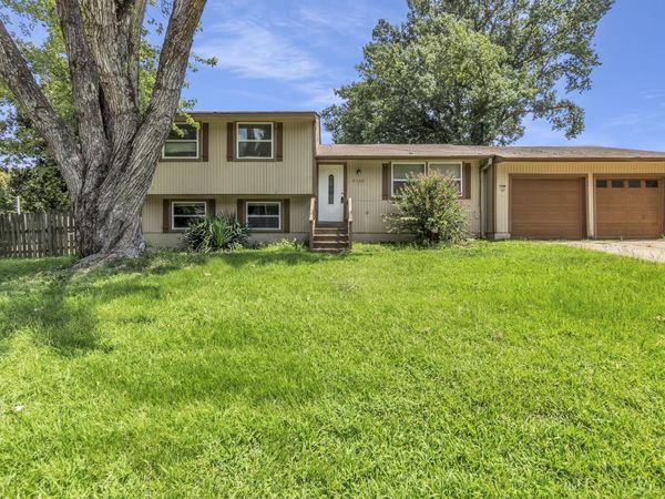4130 LUTHER RD, Bartlett, TN 38135