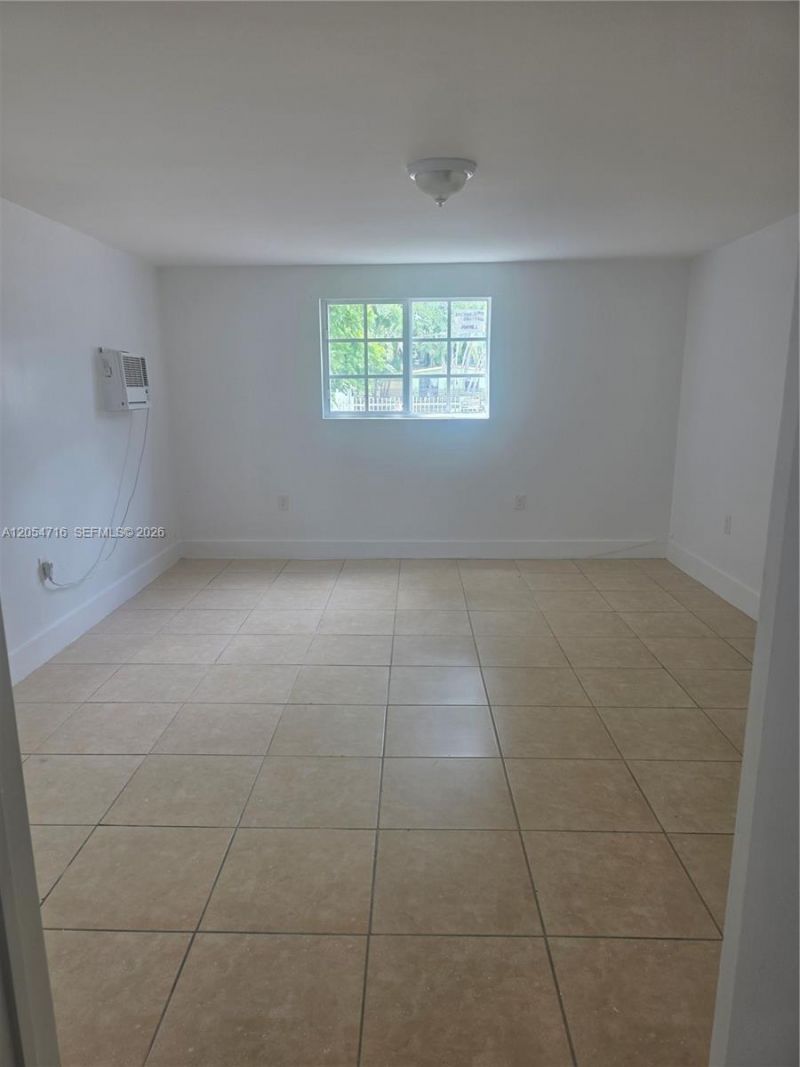 1921 NW 59th St , Unit D, Miami, FL 33142 Photo