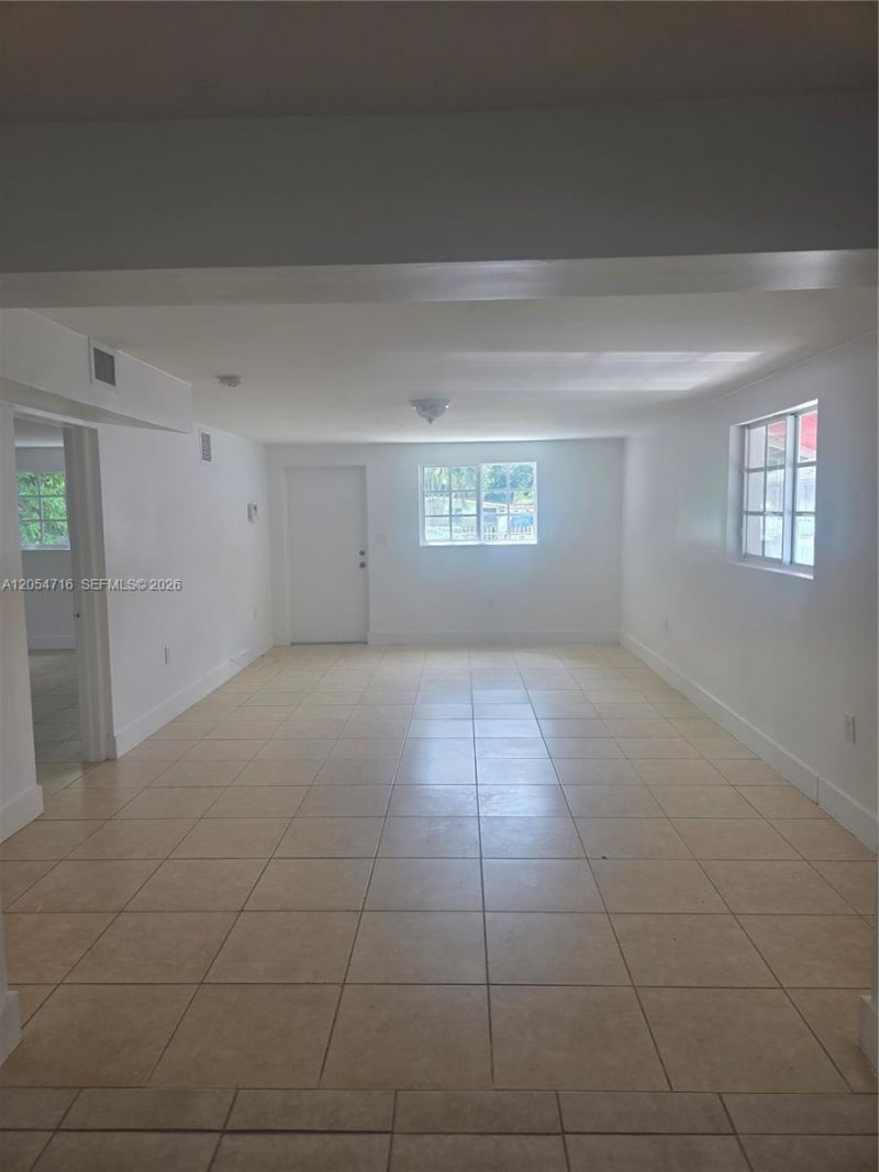 1921 NW 59th St , Unit D, Miami, FL 33142 Photo