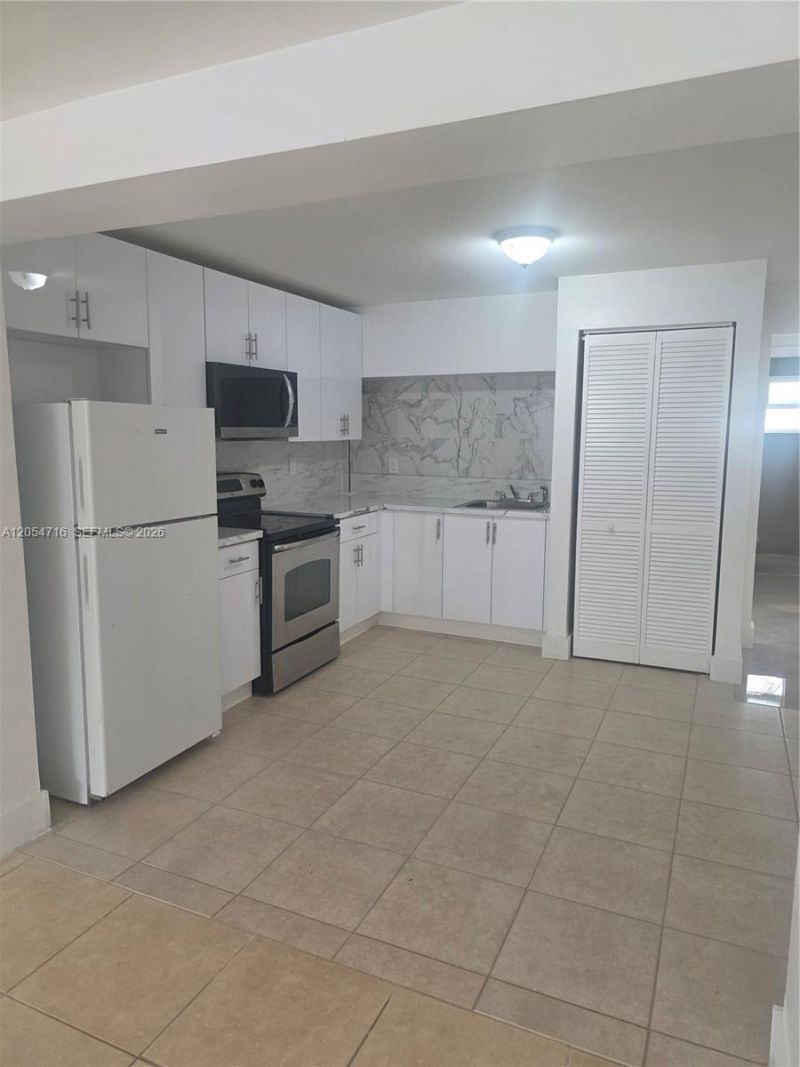 1921 NW 59th St , Unit D, Miami, FL 33142 Photo