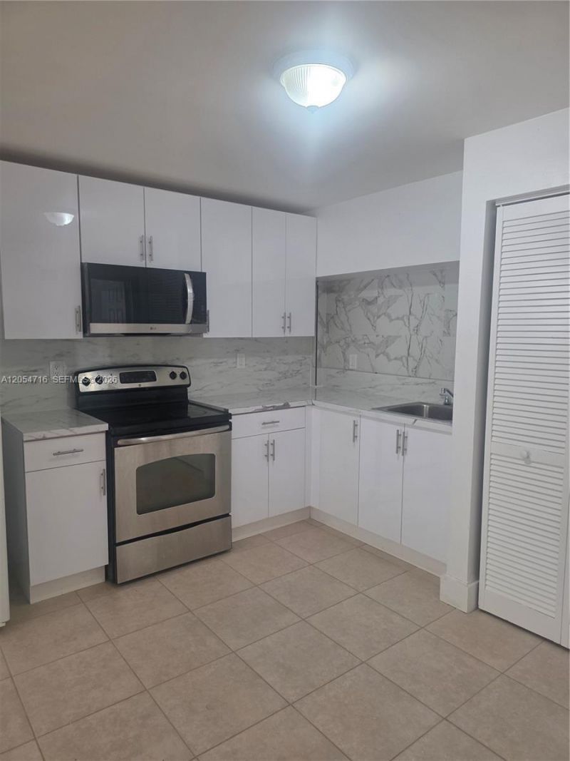 1921 NW 59th St , Unit D, Miami, FL 33142 Photo