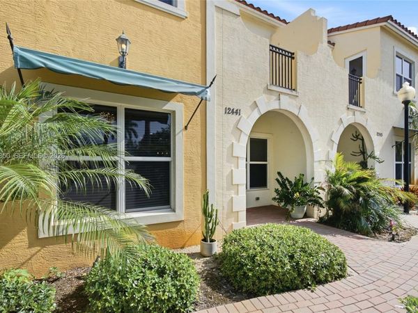 12441 NW 18th Ct , Pembroke Pines, FL 33028