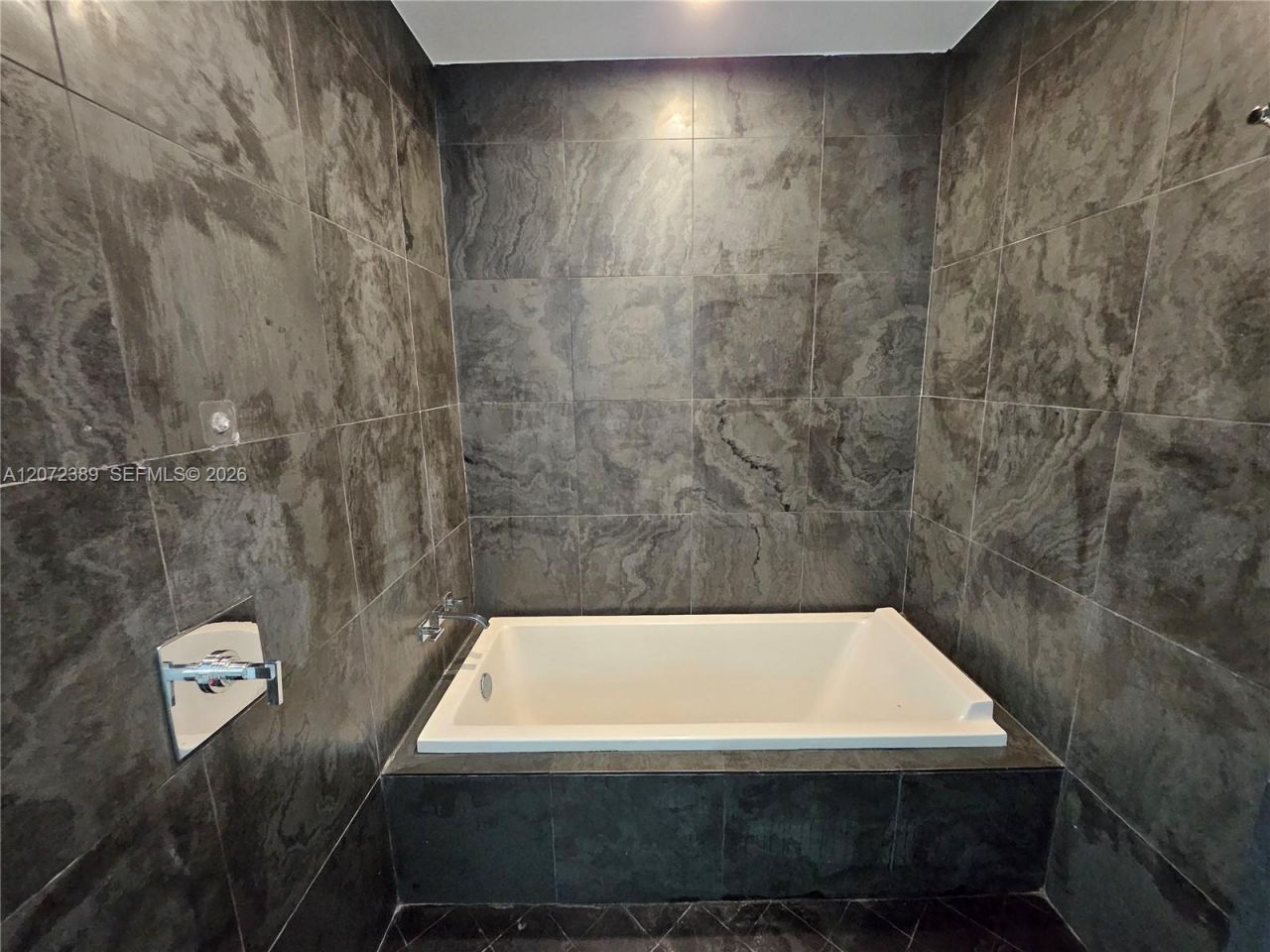 900 Biscayne Blvd , Unit 4210, Miami, FL 33132 Photo