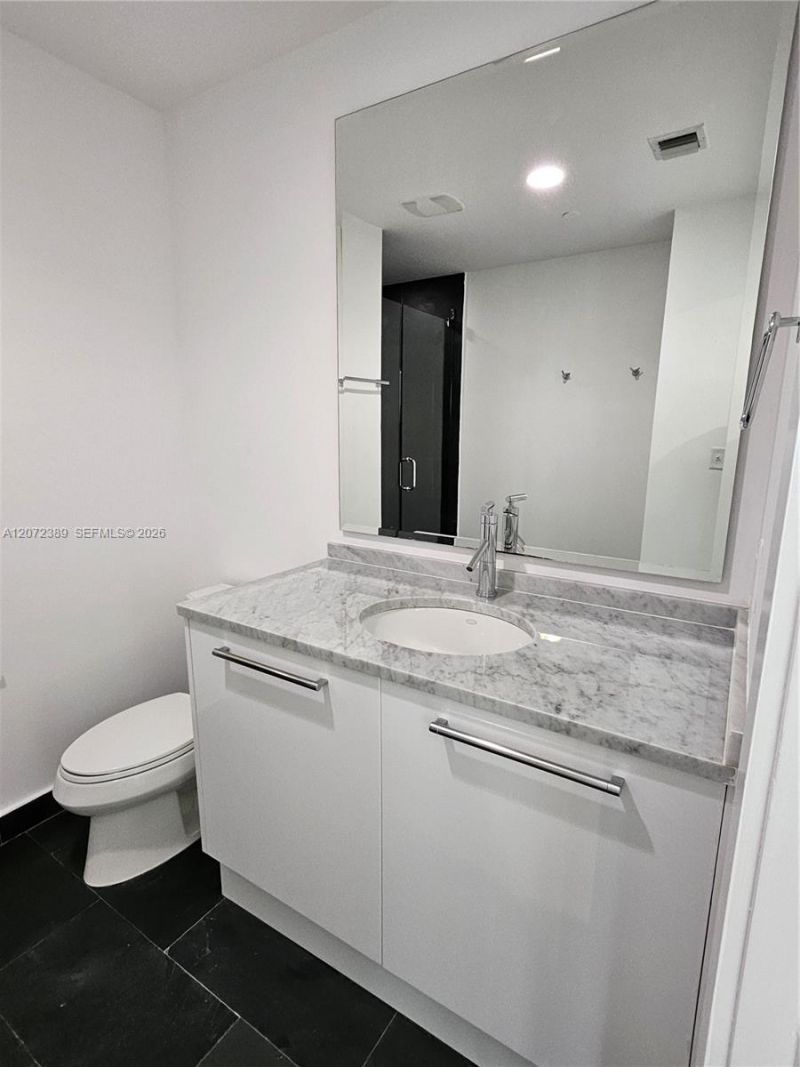 900 Biscayne Blvd , Unit 4210, Miami, FL 33132 Photo