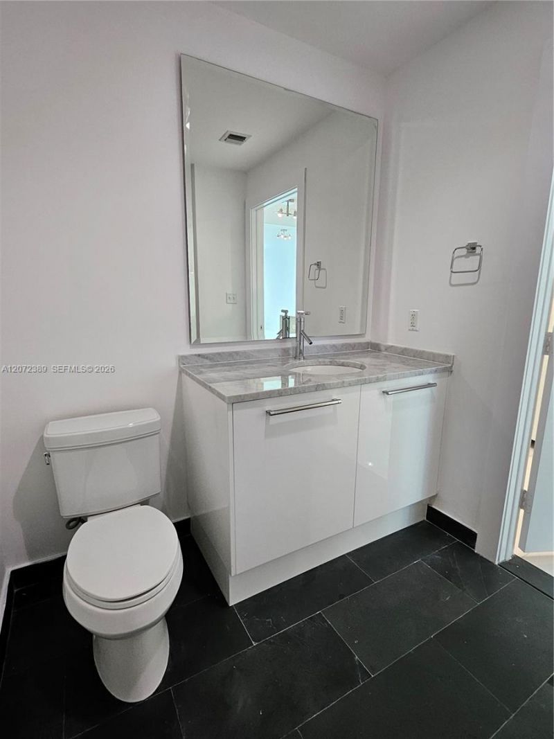 900 Biscayne Blvd , Unit 4210, Miami, FL 33132 Photo