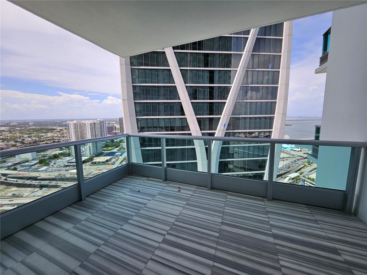 900 Biscayne Blvd , Unit 4210, Miami, FL 33132 Photo