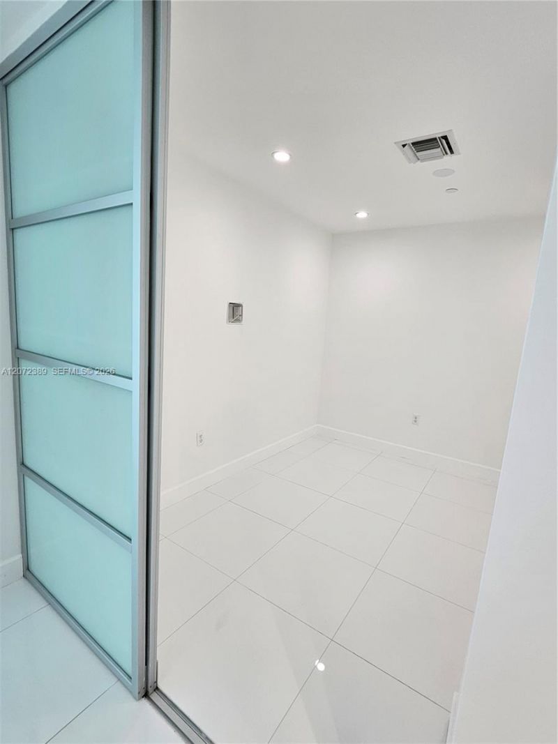 900 Biscayne Blvd , Unit 4210, Miami, FL 33132 Photo