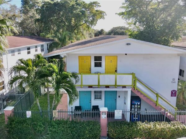 1540 SW 5th Pl, Unit 1, Fort Lauderdale, FL 33312