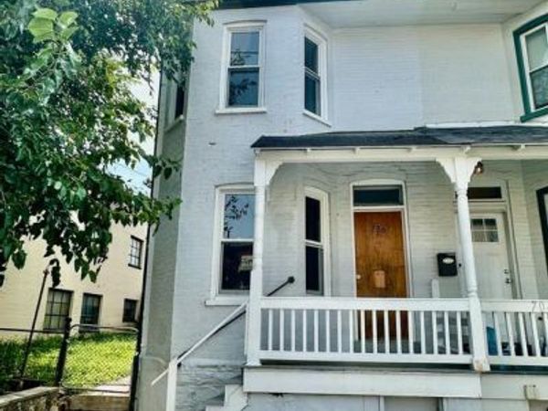 706 E WALNUT STREET, LANCASTER, PA 17602