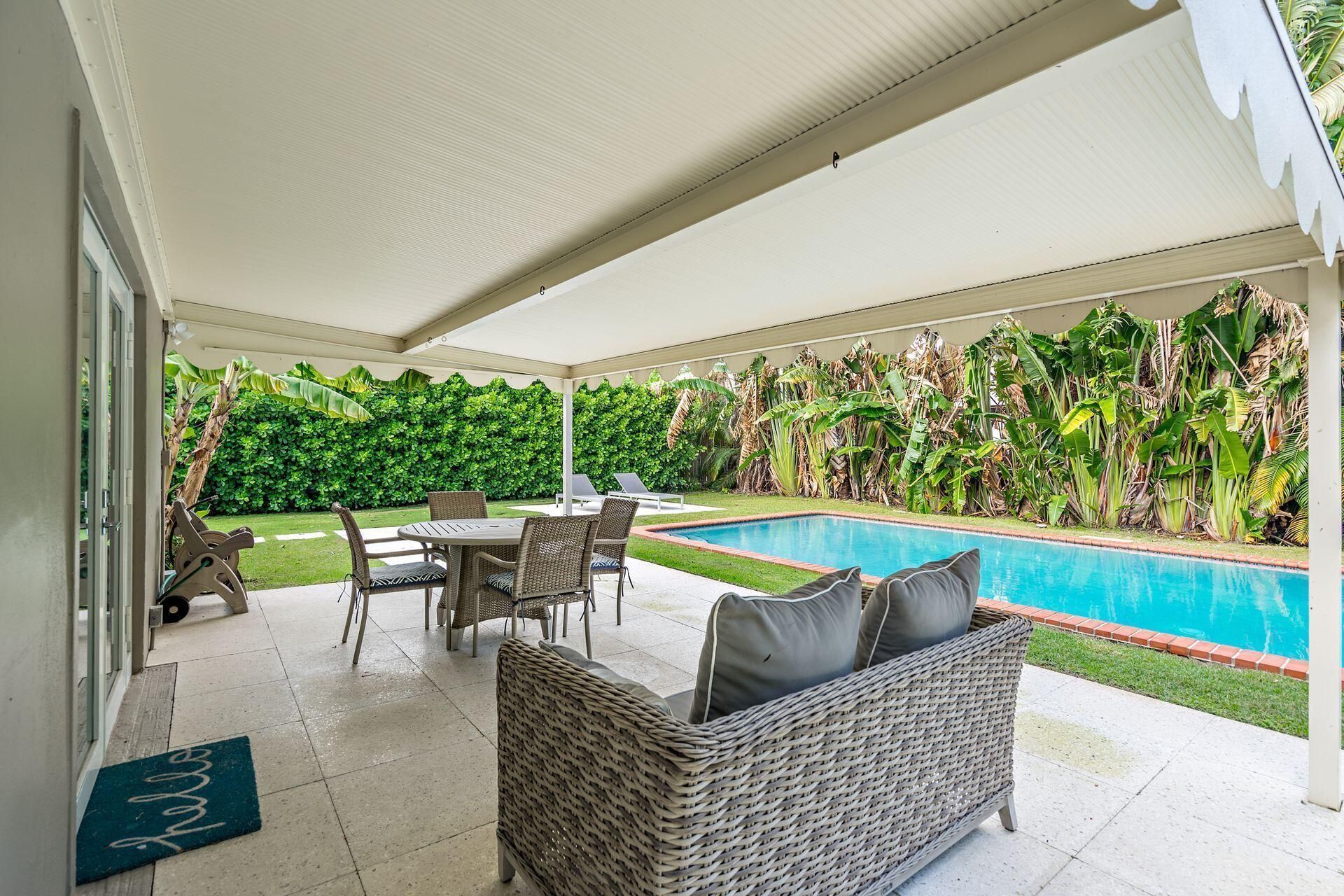 157 Worth Court N, West Palm Beach, FL 33405 Photo