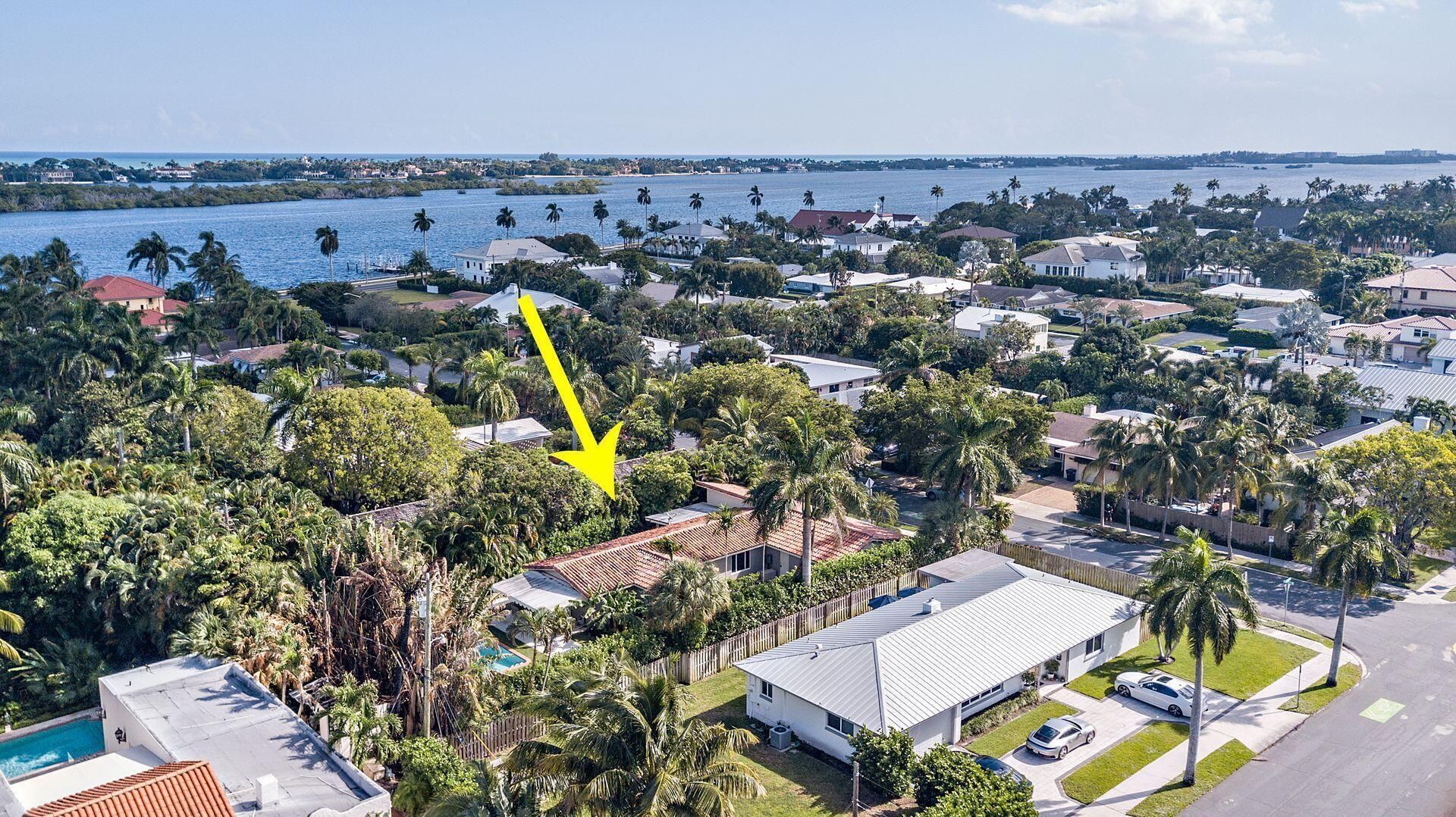 157 Worth Court N, West Palm Beach, FL 33405 Photo