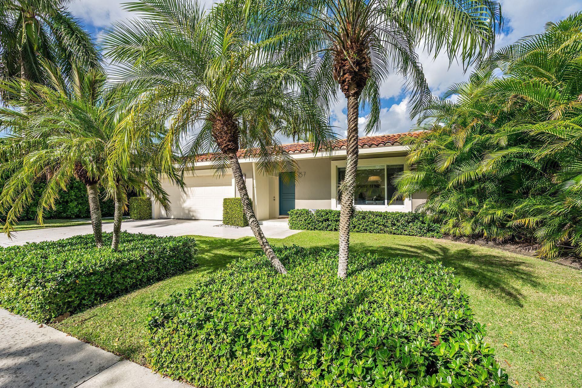157 Worth Court N, West Palm Beach, FL 33405 Photo