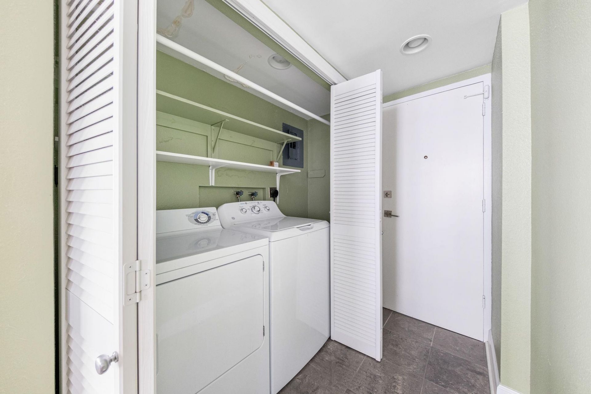 4300 N Ocean Boulevard, Unit 11J, Fort Lauderdale, FL 33308 Photo