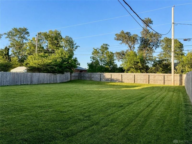 169 Brookmoor Drive, Brookville, OH 45309 Photo 11