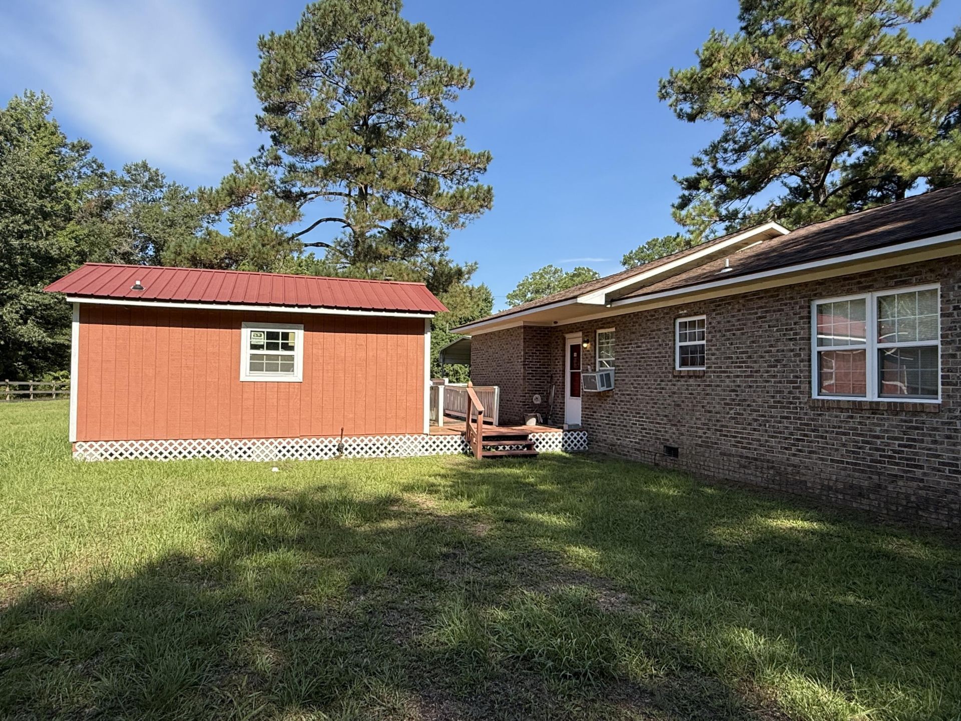 512 Ivenia Brown Road Photo 6