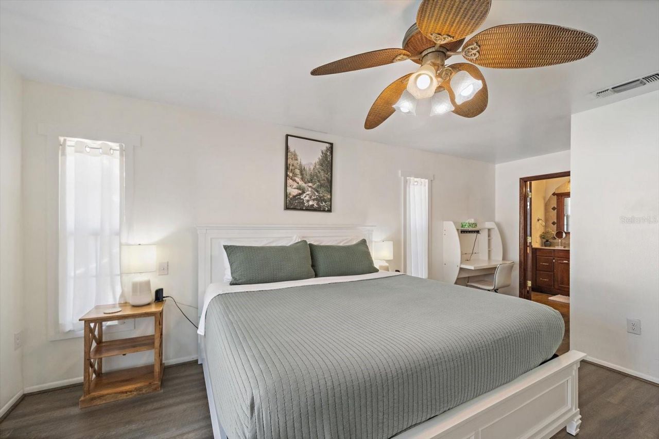 1211 Angela Maria Road, Sarasota, FL 34243 Photo