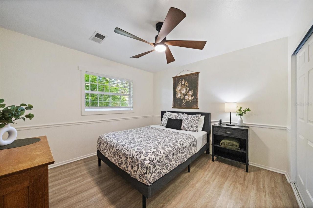 1211 Angela Maria Road, Sarasota, FL 34243 Photo
