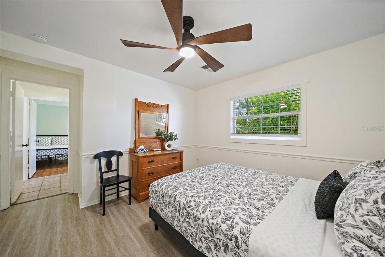 1211 Angela Maria Road, Sarasota, FL 34243 Photo