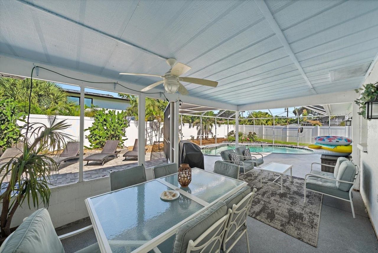 1211 Angela Maria Road, Sarasota, FL 34243 Photo