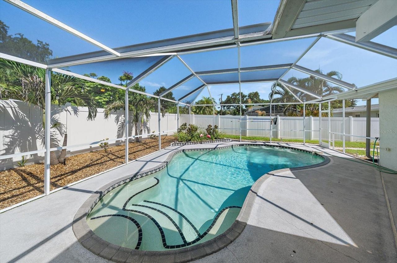 1211 Angela Maria Road, Sarasota, FL 34243 Photo