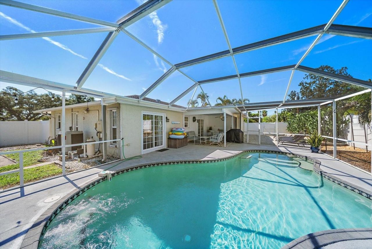 1211 Angela Maria Road, Sarasota, FL 34243 Photo