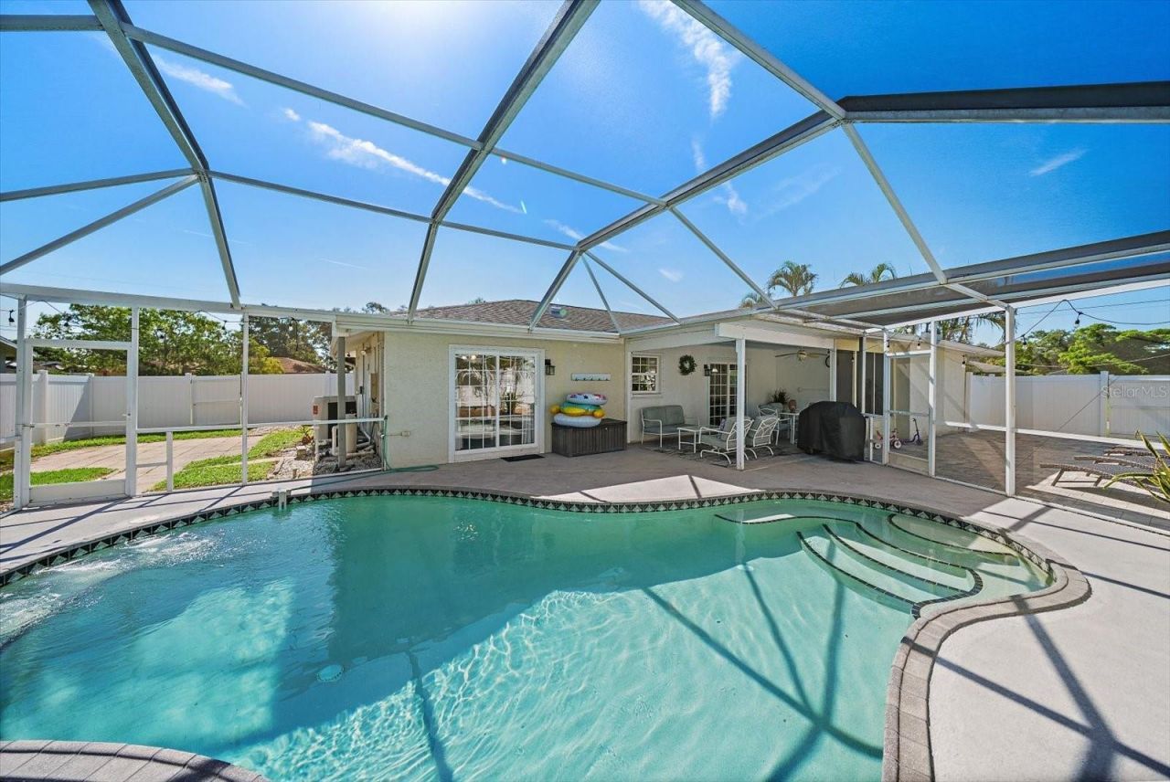 1211 Angela Maria Road, Sarasota, FL 34243 Photo