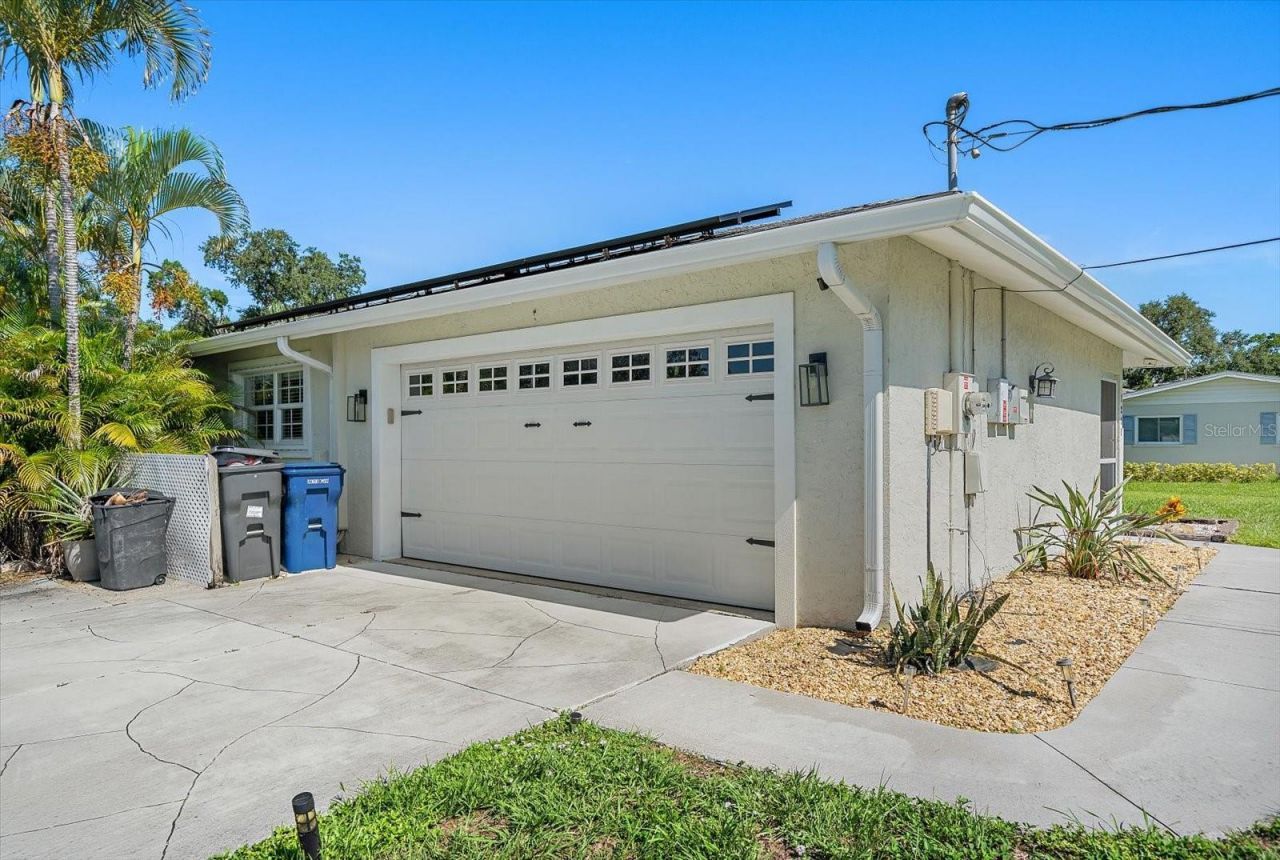 1211 Angela Maria Road, Sarasota, FL 34243 Photo