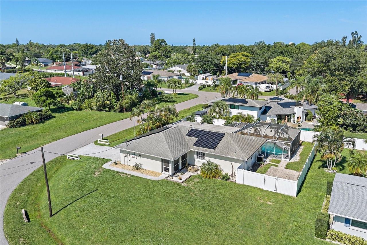 1211 Angela Maria Road, Sarasota, FL 34243 Photo