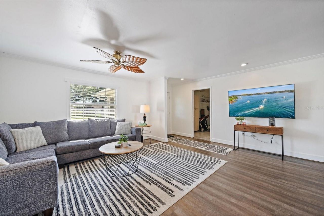 1211 Angela Maria Road, Sarasota, FL 34243 Photo