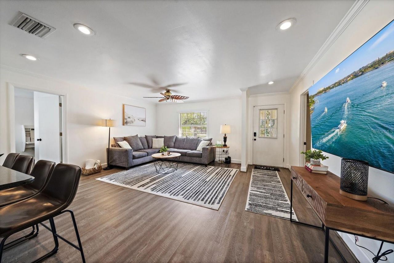 1211 Angela Maria Road, Sarasota, FL 34243 Photo