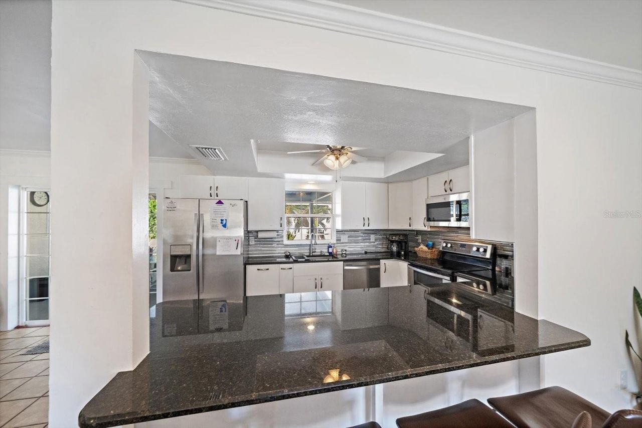 1211 Angela Maria Road, Sarasota, FL 34243 Photo