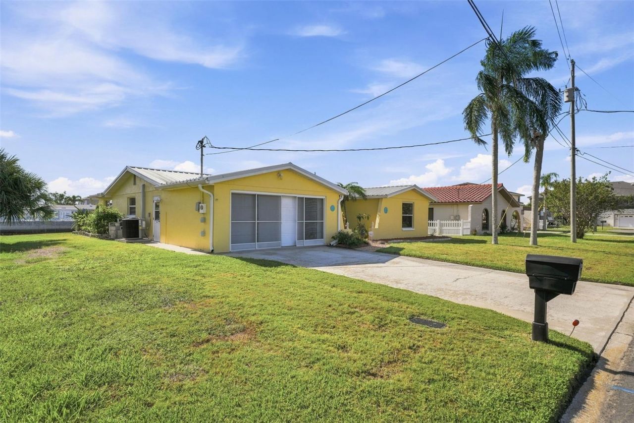 4388 7th Isle Drive, Hernando Beach, FL 34607 Photo