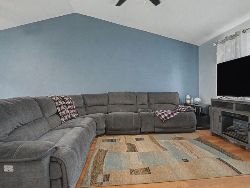 1813 Northern Spy Drive, Hebron, KY 41048 Photo 4